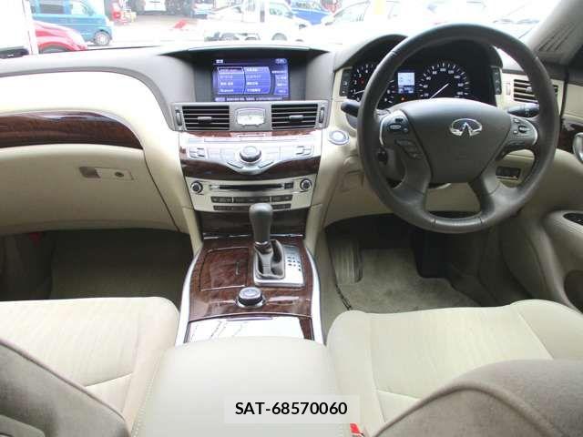 Nissan FUGA 2015-07 6612046-1