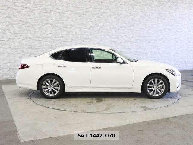 Nissan FUGA 2015-03 6676060-13