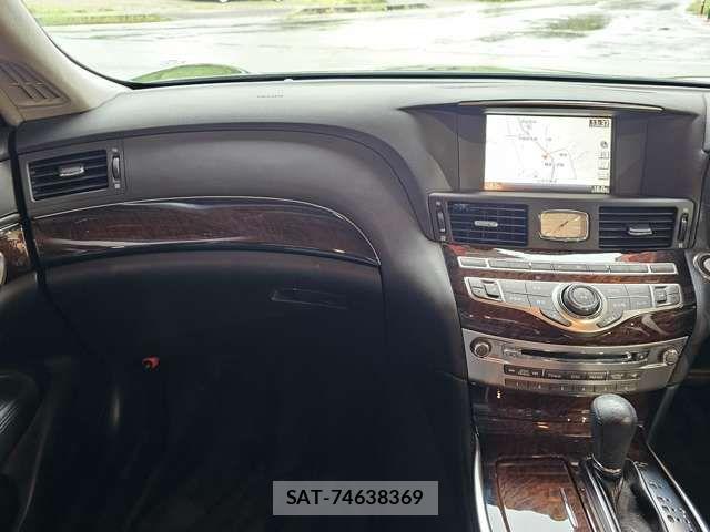 Nissan FUGA 2011-03 6815041-18