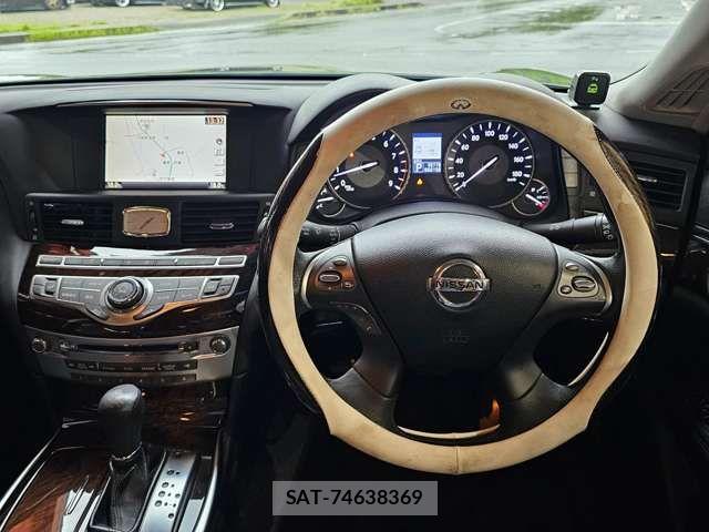 Nissan FUGA 2011-03 6815041-19