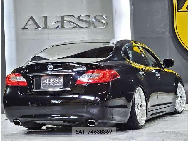 Nissan FUGA 2011-03 6815041-2