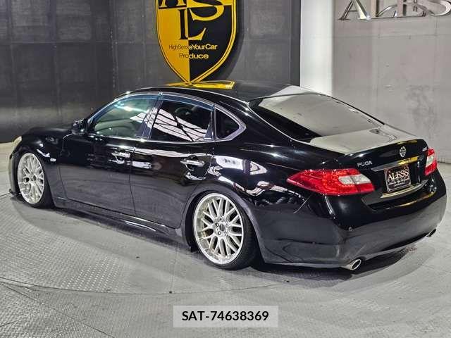 Nissan FUGA 2011-03 6815041-4