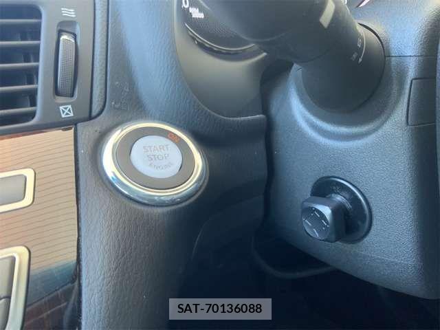 Nissan FUGA 2014-07 6905726-18