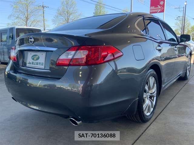Nissan FUGA 2014-07 6905726-4