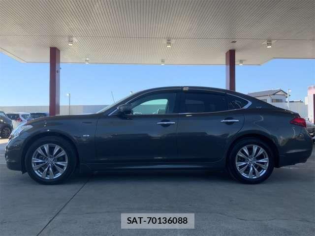 Nissan FUGA 2014-07 6905726-8