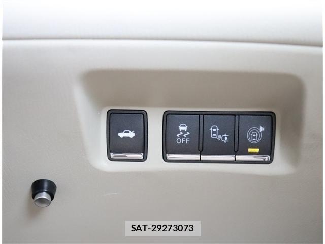 Nissan FUGA 2017-05 6993816-12