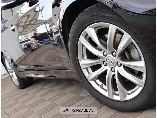 Nissan FUGA 2017-05 6993816-21