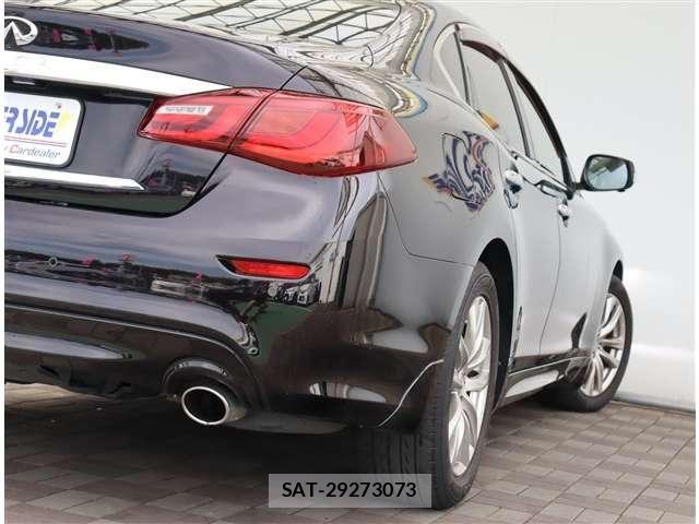 Nissan FUGA 2017-05 6993816-24