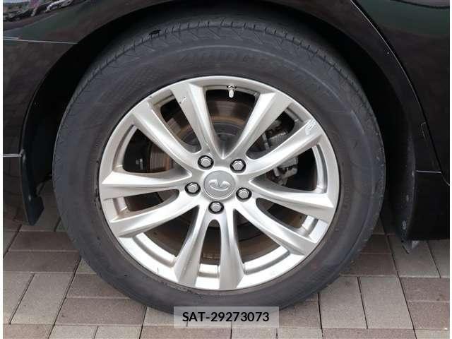 Nissan FUGA 2017-05 6993816-27
