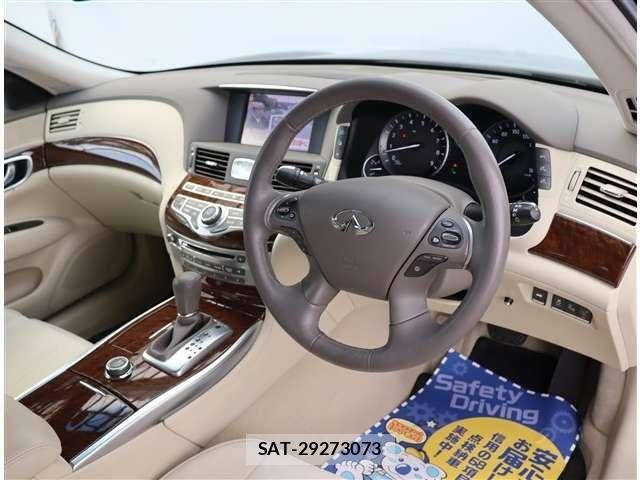 Nissan FUGA 2017-05 6993816-28