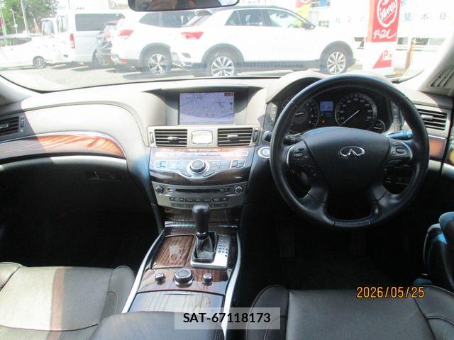 Nissan FUGA 2017-08 7058684-1