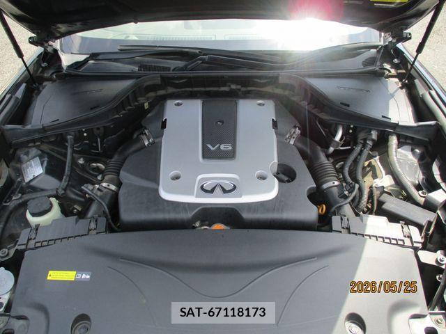Nissan FUGA 2017-08 7058684-22