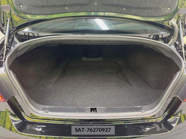 Nissan FUGA 2016-03 7218997-9