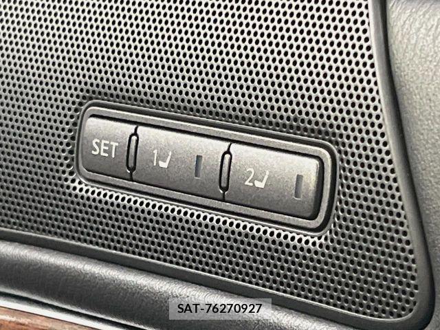 Nissan FUGA 2016-03 7218997-5