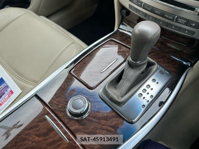 Nissan FUGA 2010-05 7218988-15