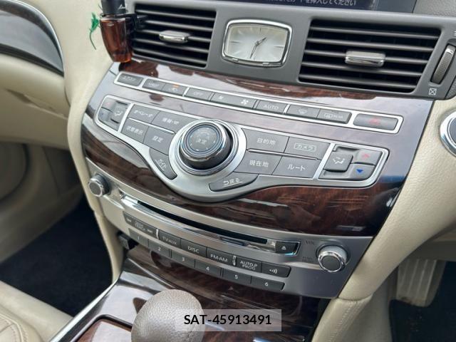 Nissan FUGA 2010-05 7218988-16