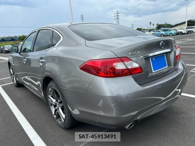 Nissan FUGA 2010-05 7218988-3