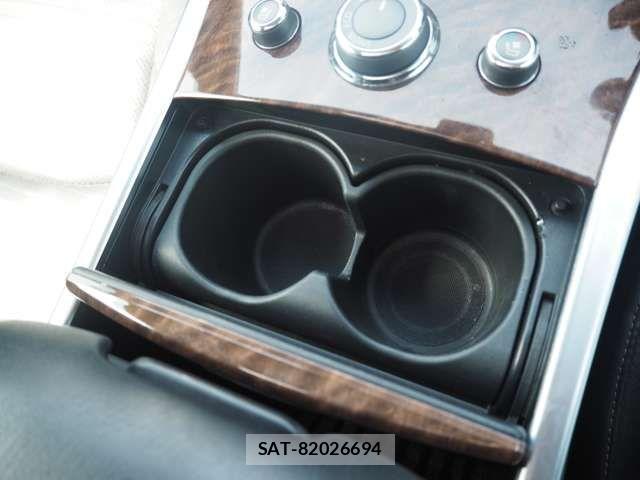 Nissan FUGA 2015-08 7218991-17