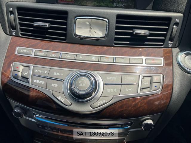 Nissan FUGA 2019-01 7218998-19