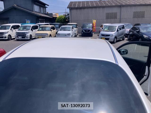 Nissan FUGA 2019-01 7218998-7