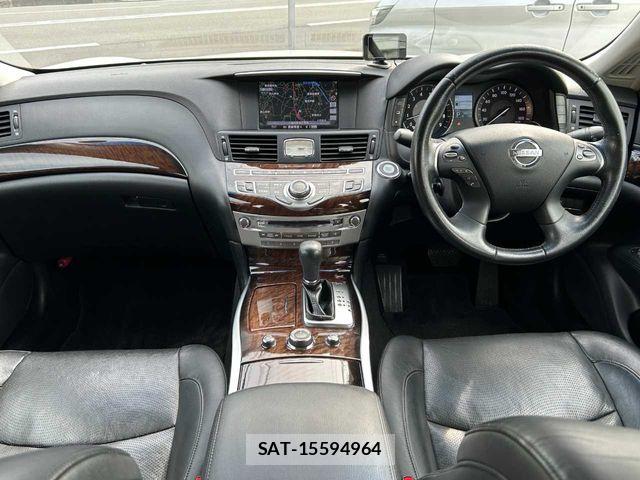 Nissan FUGA 2009-11 7218995-1