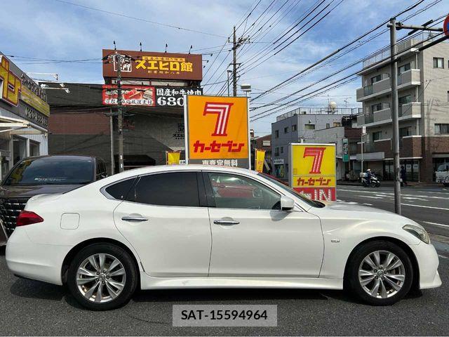 Nissan FUGA 2009-11 7218995-21