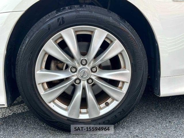 Nissan FUGA 2009-11 7218995-29