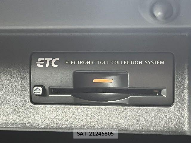 Nissan FUGA 2022-07 7271952-15