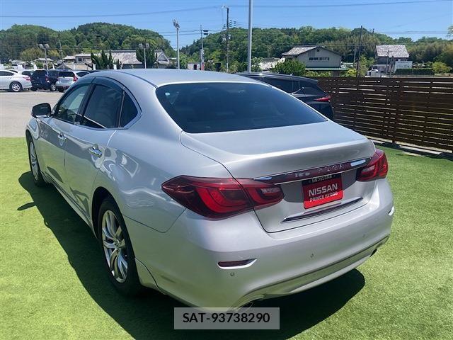 Nissan FUGA 2015-04 7327236-15