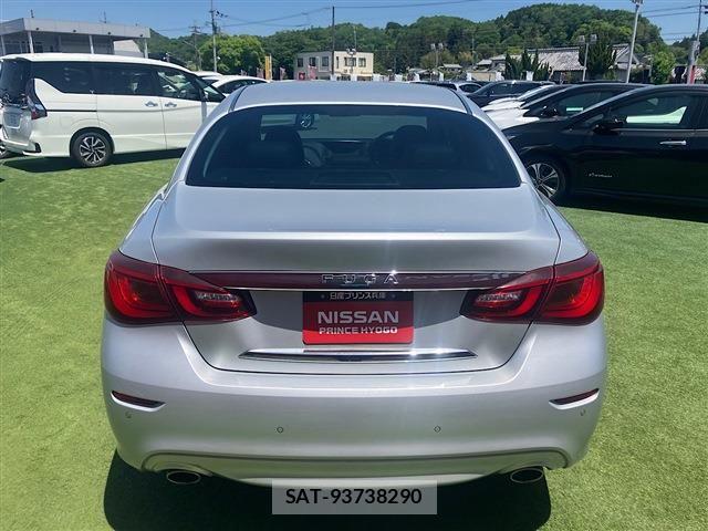 Nissan FUGA 2015-04 7327236-17