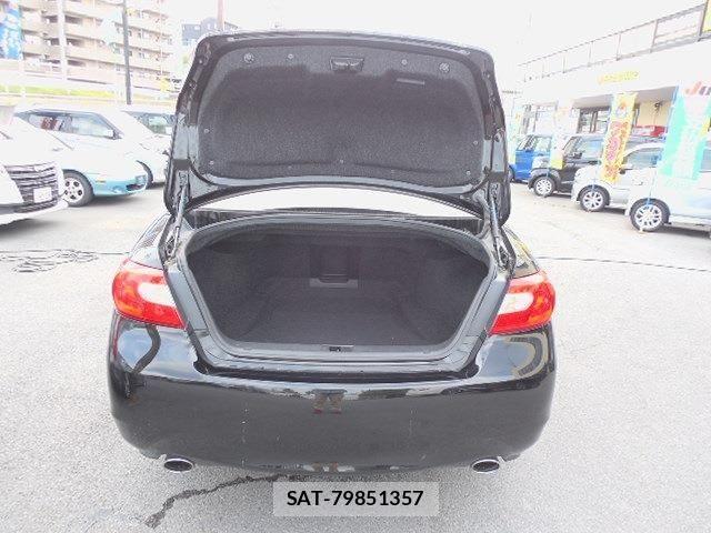 Nissan FUGA 2014-09 7357890-10