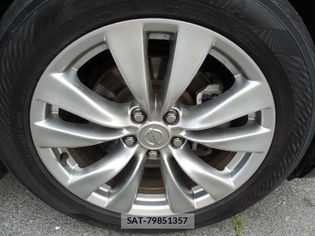 Nissan FUGA 2014-09 7357890-29