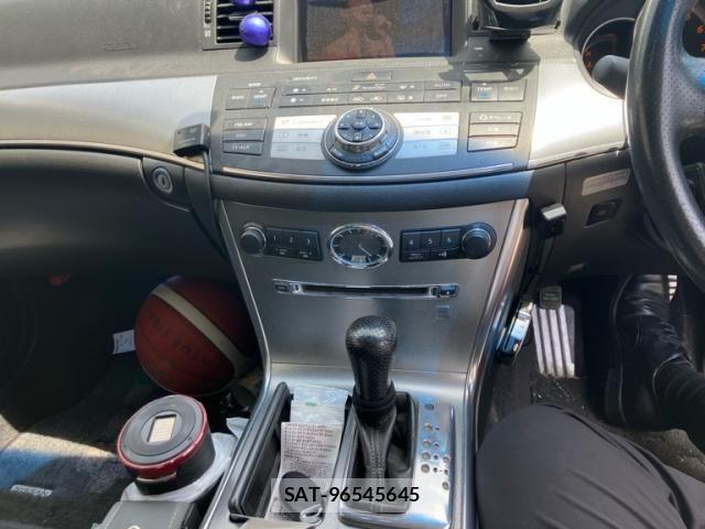 Nissan FUGA 2005-03 7392251-18