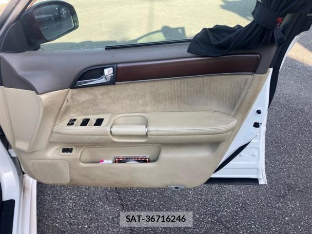 Nissan FUGA 2008-05 7392253-12