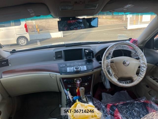 Nissan FUGA 2008-05 7392253-16