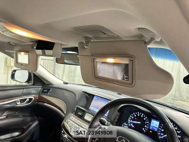 Nissan FUGA 2019-03 7500704-23
