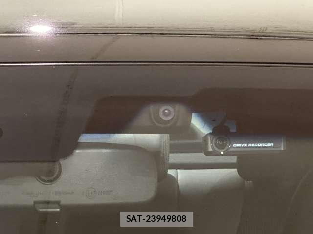 Nissan FUGA 2019-03 7500704-29