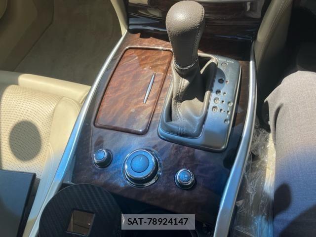 Nissan FUGA 2011-09 7508718-18