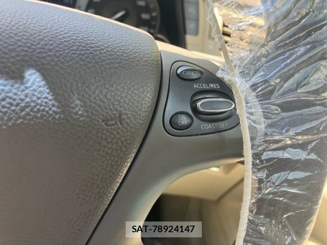 Nissan FUGA 2011-09 7508718-19
