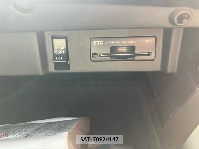 Nissan FUGA 2011-09 7508718-24