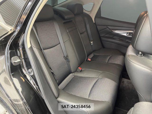 Nissan FUGA 2011-07 7616758-9