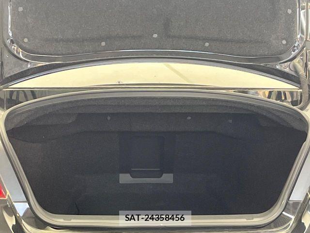 Nissan FUGA 2011-07 7616758-10