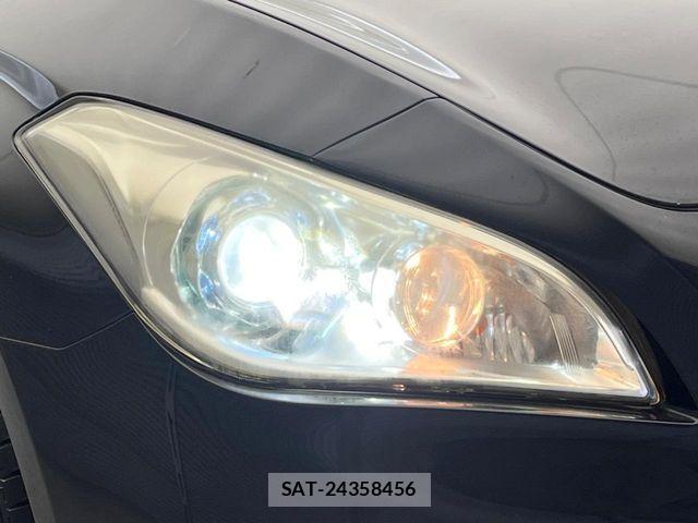 Nissan FUGA 2011-07 7616758-12