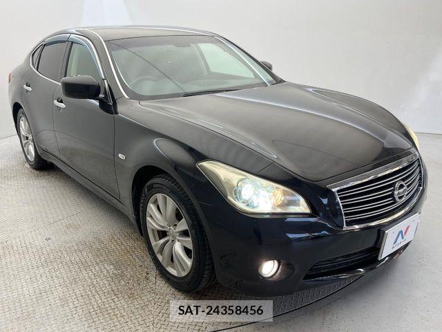 Nissan FUGA 2011-07 7616758-16