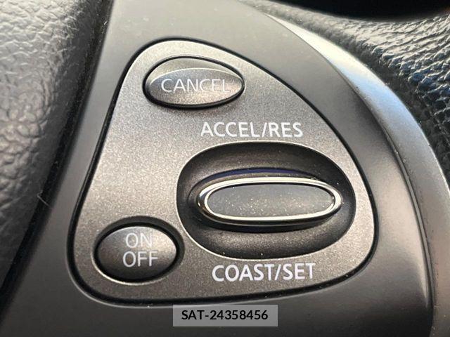Nissan FUGA 2011-07 7616758-4