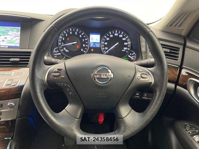 Nissan FUGA 2011-07 7616758-6