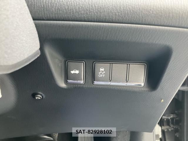 Nissan FUGA 2010-04 7616760-16
