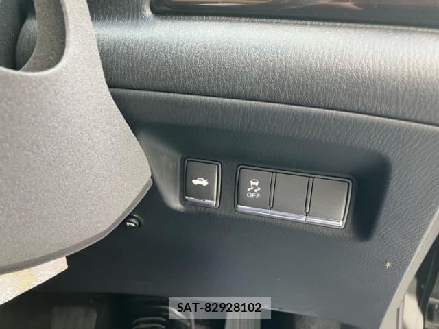 Nissan FUGA 2010-04 7616760-24