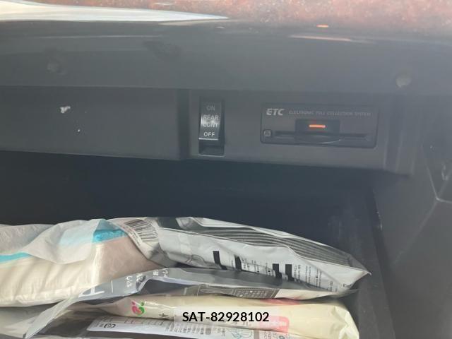 Nissan FUGA 2010-04 7616760-25