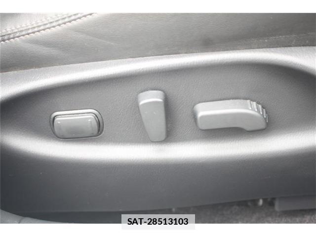 Nissan FUGA 2016-08 7723638-5